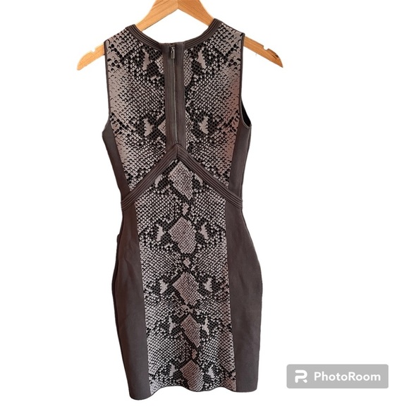 Diane Von Furstenberg Franca Bodycon Snake Print Dress - Size P - Picture 3 of 10